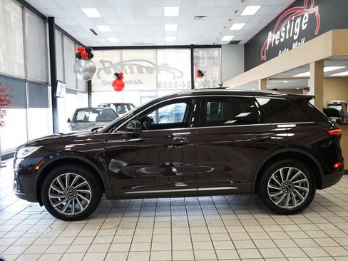 Used 2023 Lincoln Corsair Reserve w/ Equipment Group 201A AWD/4WD image 2