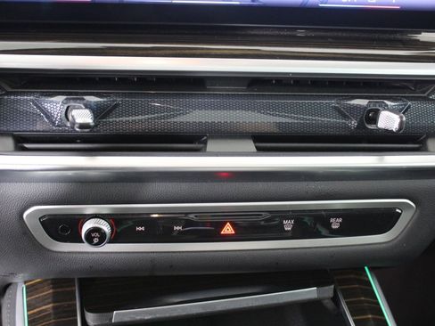 Certified 2025 BMW X5 xDrive50e image 18