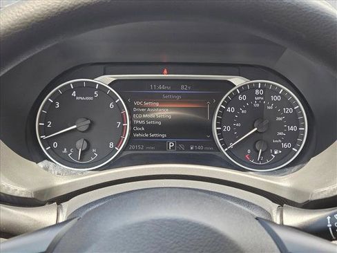 Used 2025 Nissan Sentra SV FWD image 11