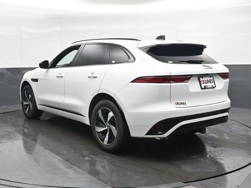 Used 2024 Jaguar F-PACE R-Dynamic S image 9