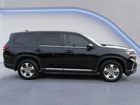Used 2024 Honda Pilot EX-L image 8