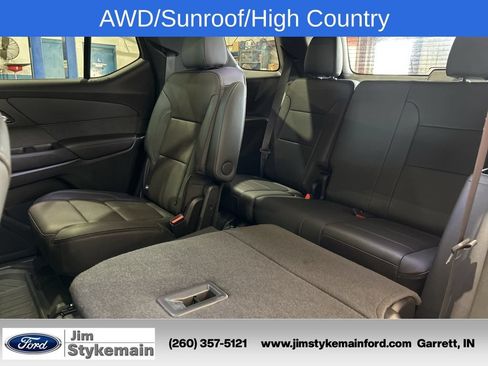 Used 2022 Chevrolet Traverse High Country AWD/4WD image 47