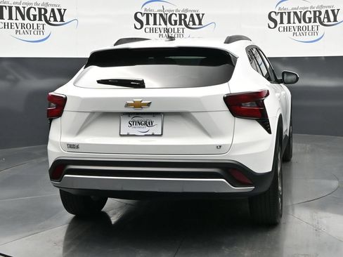 Certified 2024 Chevrolet Trax LT FWD image 6