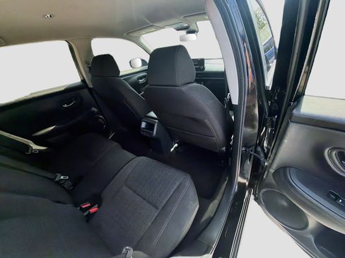 Certified 2023 Honda HR-V LX image 28