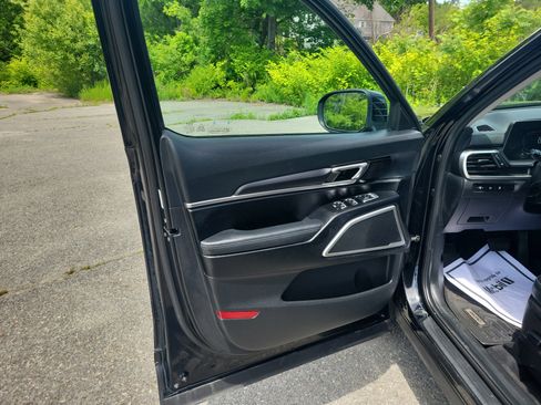 Used 2023 Kia Telluride S w/ S Sunroof Package AWD/4WD image 15