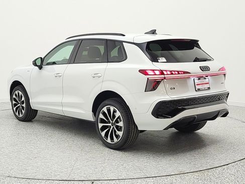 New 2026 Audi Q3 quattro 2.0T AWD/4WD image 7