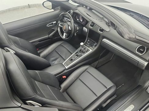 Used 2018 Porsche 718 Boxster S RWD image 23
