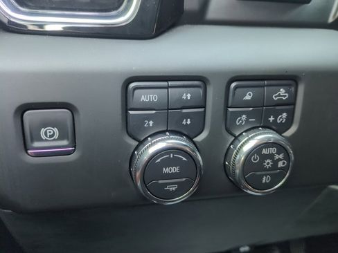 Used 2025 GMC Sierra 1500 Denali Ultimate image 14