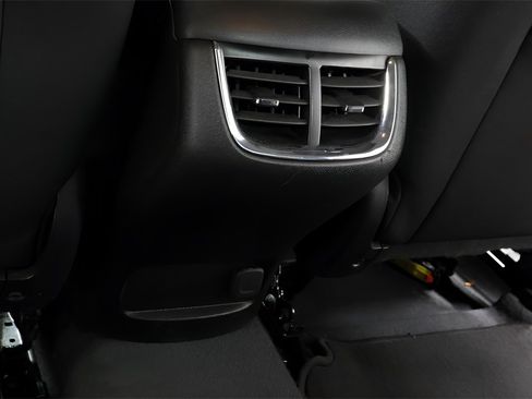 Used 2022 Chevrolet Malibu LT image 24