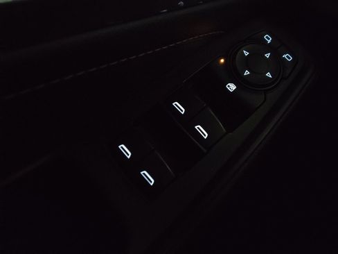 Used 2019 Chevrolet Traverse LS image 27