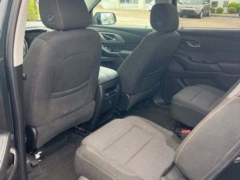 Used 2018 Chevrolet Traverse LT FWD image 7