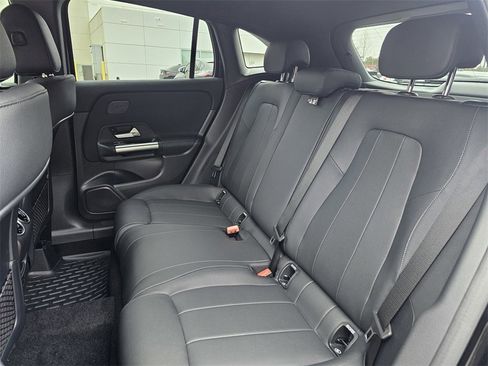 Used 2025 Mercedes-Benz GLA 250 image 18