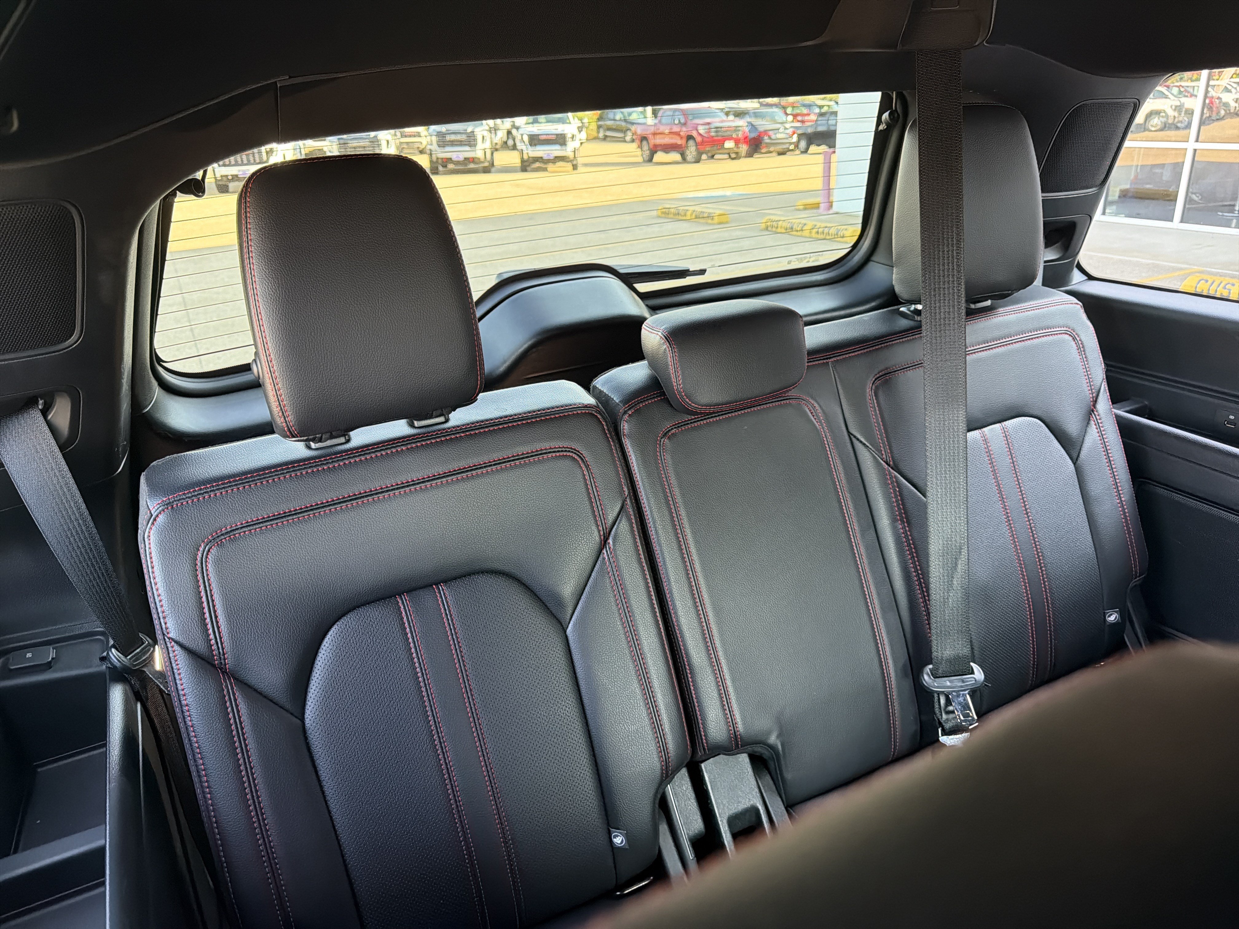 Used 2021 Ford Expedition Limited RWD image 12