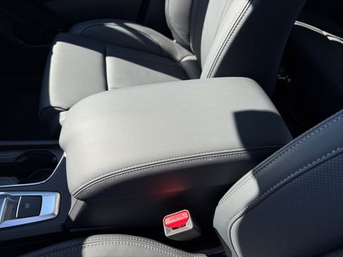 New 2026 Subaru Ascent Limited image 14