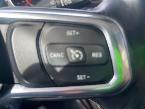 Used 2020 Jeep Gladiator Rubicon image 25