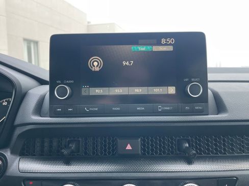 Used 2023 Honda CR-V EX image 10