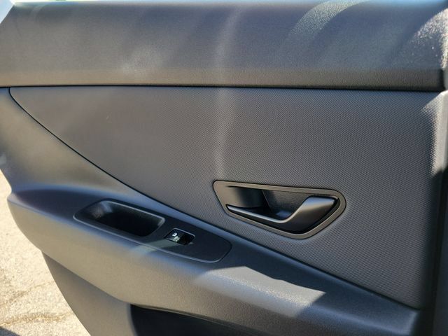 New 2026 Hyundai Elantra SEL Sport FWD image 23