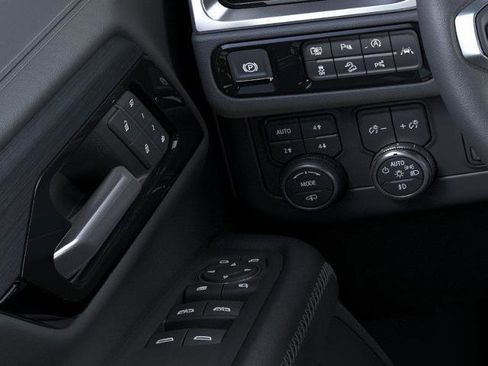 New 2026 GMC Yukon XL Denali w/ Denali Reserve Package image 30