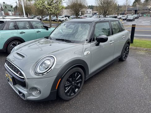 Used 2021 MINI Cooper S w/ Signature Upholstery Package image 1