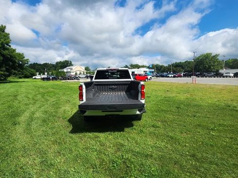 Used 2024 Chevrolet Silverado 2500 LTZ w/ LTZ Plus Package AWD/4WD image 9