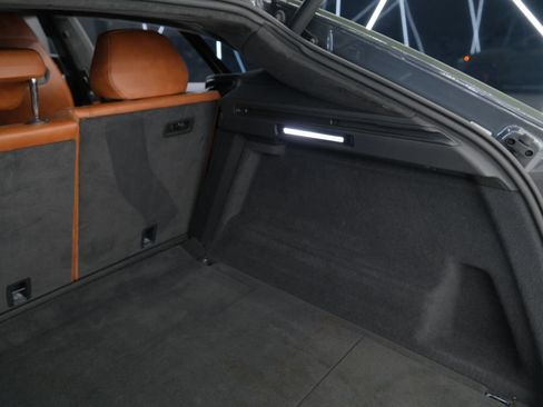 Used 2019 Lamborghini Urus AWD/4WD image 50