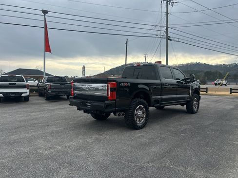Used 2024 Ford F250 King Ranch image 3