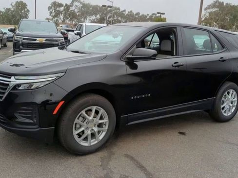 Certified 2023 Chevrolet Equinox LS FWD image 4