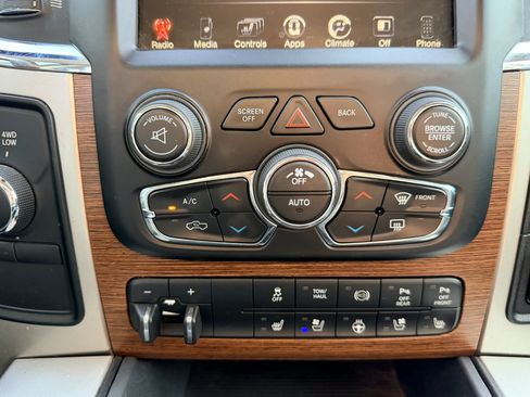 Used 2016 RAM 2500 Laramie AWD/4WD image 34