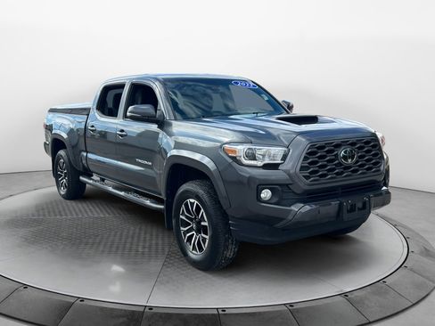 Used 2022 Toyota Tacoma TRD Sport AWD/4WD image 1