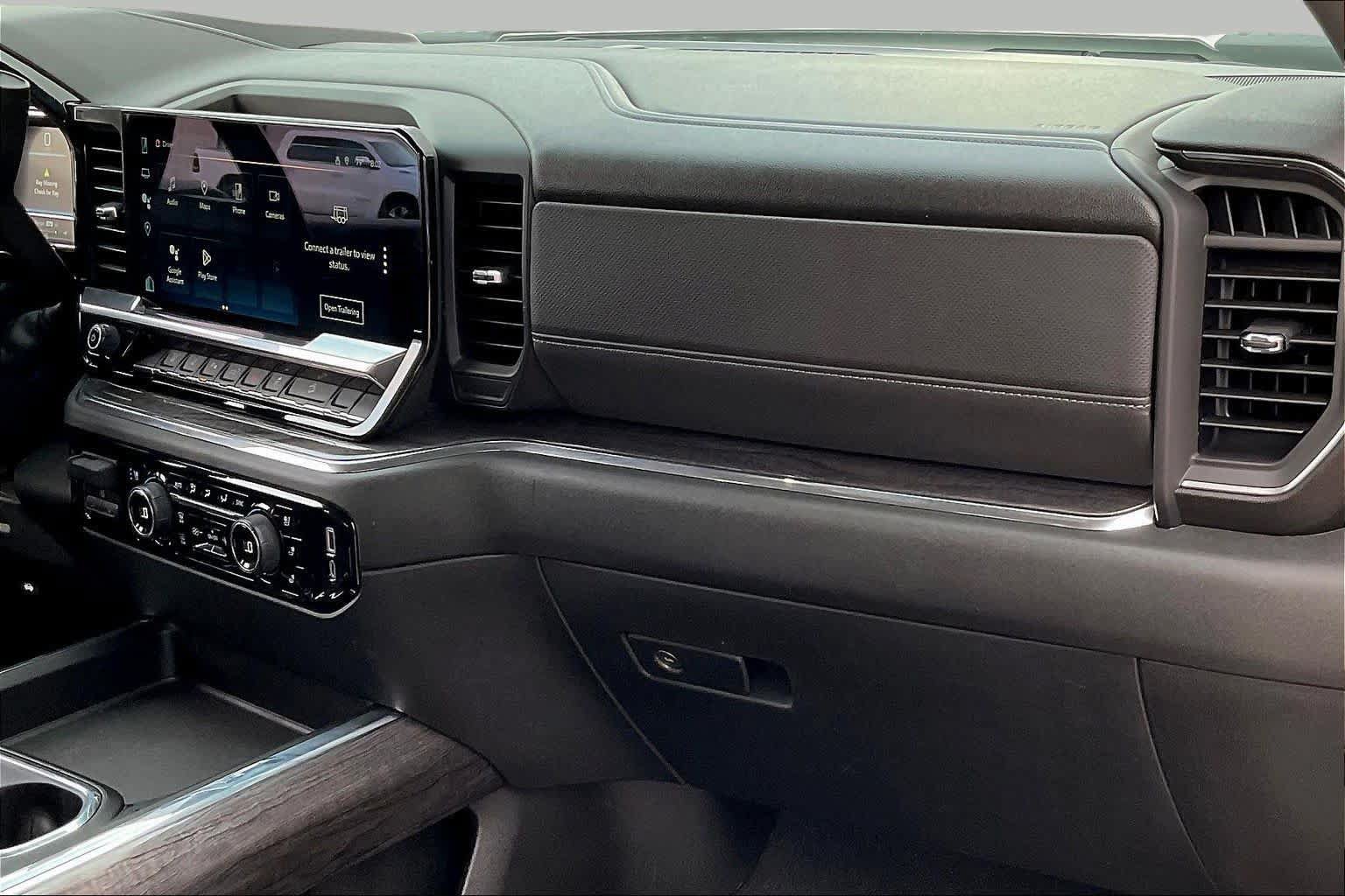 Certified 2024 Chevrolet Silverado 2500 LTZ w/ LTZ Plus Package AWD/4WD image 19