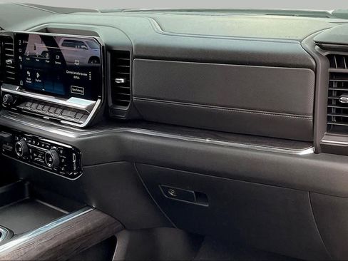 Used 2024 Chevrolet Silverado 2500 LTZ w/ LTZ Plus Package AWD/4WD image 19