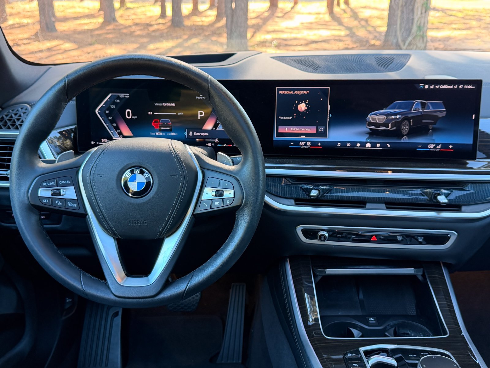Used 2025 BMW X5 xDrive40i w/ Premium Package AWD/4WD image 3