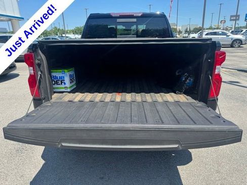 Used 2023 Chevrolet Silverado 1500 RST w/ Redline Edition AWD/4WD image 6
