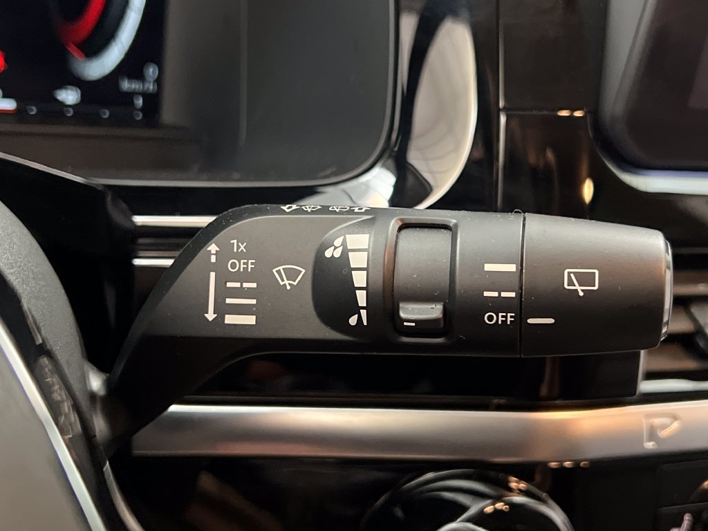 Used 2026 Nissan Pathfinder SL FWD image 55