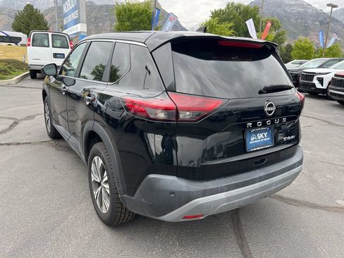 Used 2023 Nissan Rogue SV AWD/4WD image 11