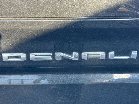 Used 2021 GMC Sierra 1500 Denali w/ Denali Ultimate Package image 6