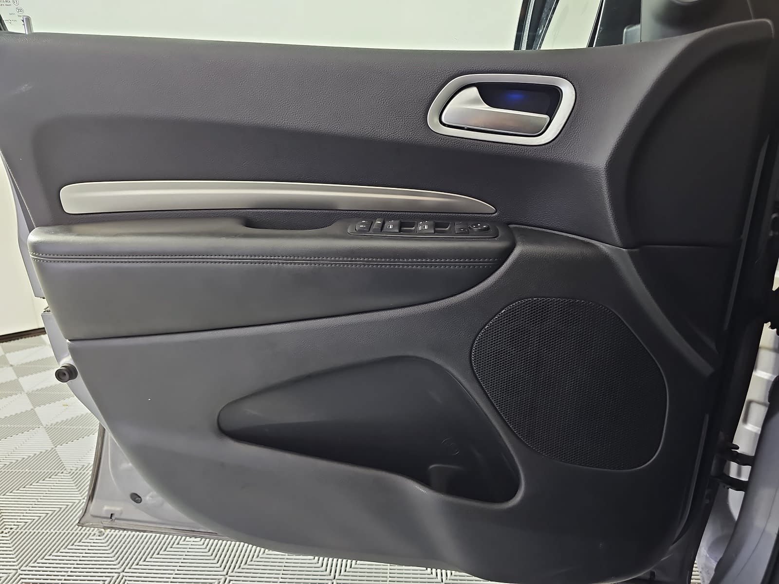Used 2019 Dodge Durango SXT AWD/4WD image 24
