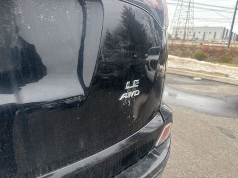 Used 2017 Toyota RAV4 LE w/ Carpet Mat Package image 8