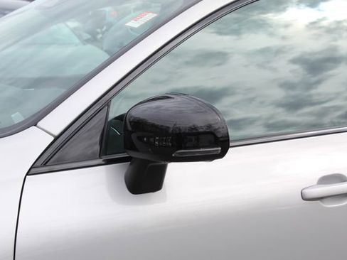 Used 2024 Volvo XC60 B5 Plus image 13