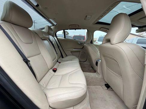 Used 2016 Volvo S60 T5 Inscription Platinum image 23