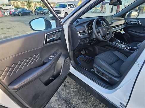 New 2025 Mitsubishi Outlander SEL Black Edition image 15