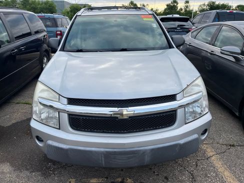 Used 2005 Chevrolet Equinox LT w/ Preferred Equipment Group AWD/4WD image 21