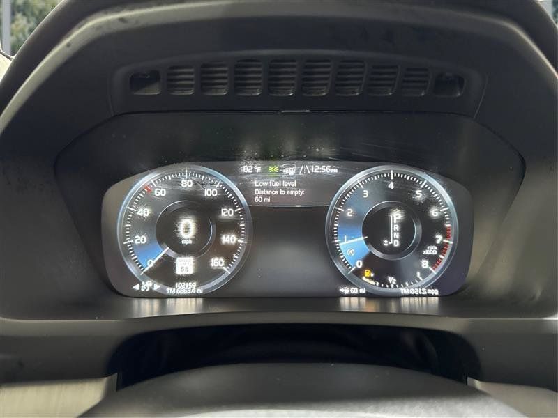 Used 2022 Volvo XC90 T5 Momentum AWD/4WD image 17