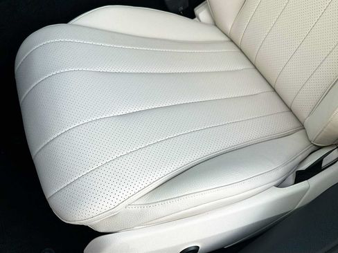 Used 2024 Mercedes-Benz E 450 4MATIC Sedan w/ Winter Package image 20