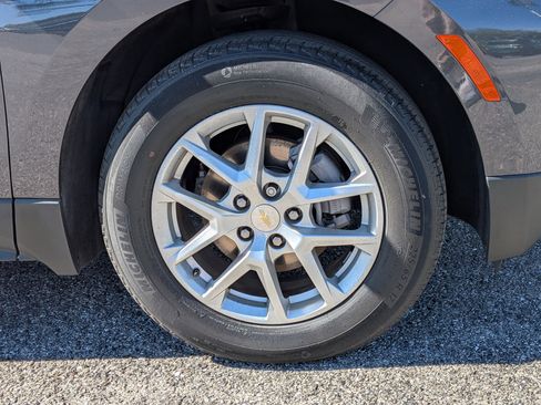 Used 2022 Chevrolet Equinox LS image 11