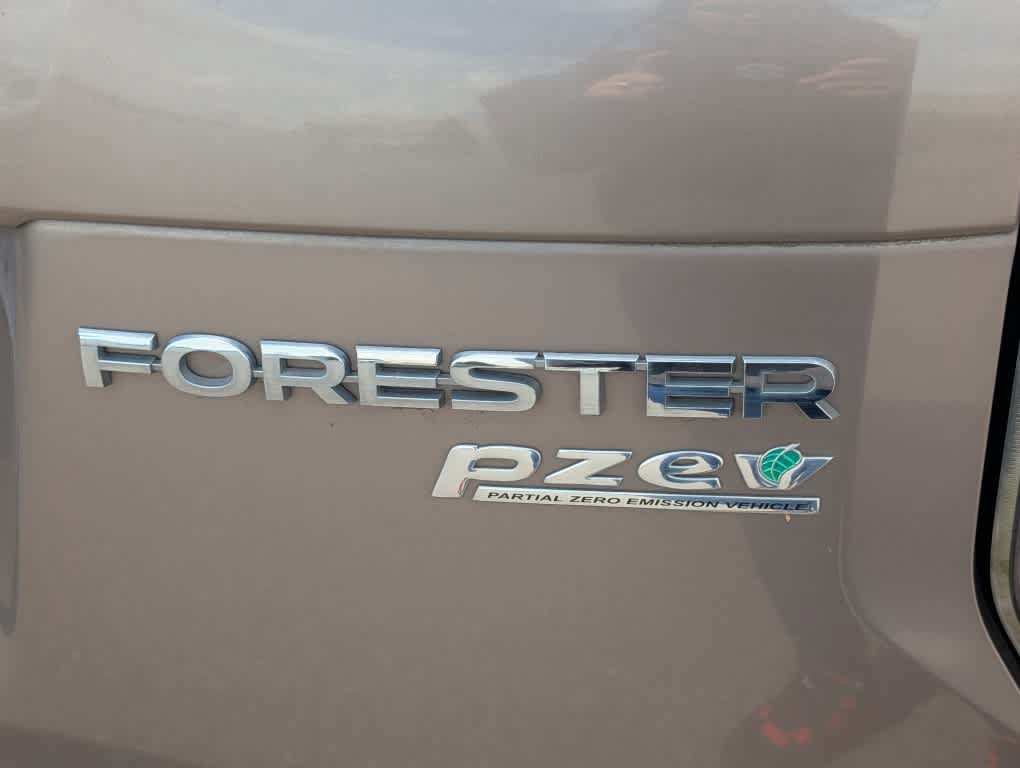 Used 2015 Subaru Forester 2.5i Limited w/ Popular Package #2 AWD/4WD image 10