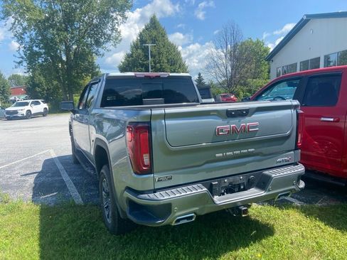 Used 2024 GMC Sierra 1500 AT4 w/ Technology Package AWD/4WD image 4