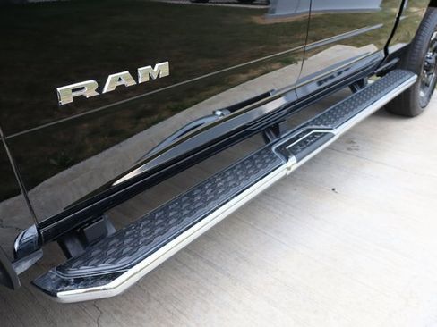 Used 2025 RAM 2500 Laramie image 34