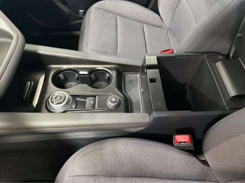Used 2025 Ford Explorer Active AWD/4WD image 23