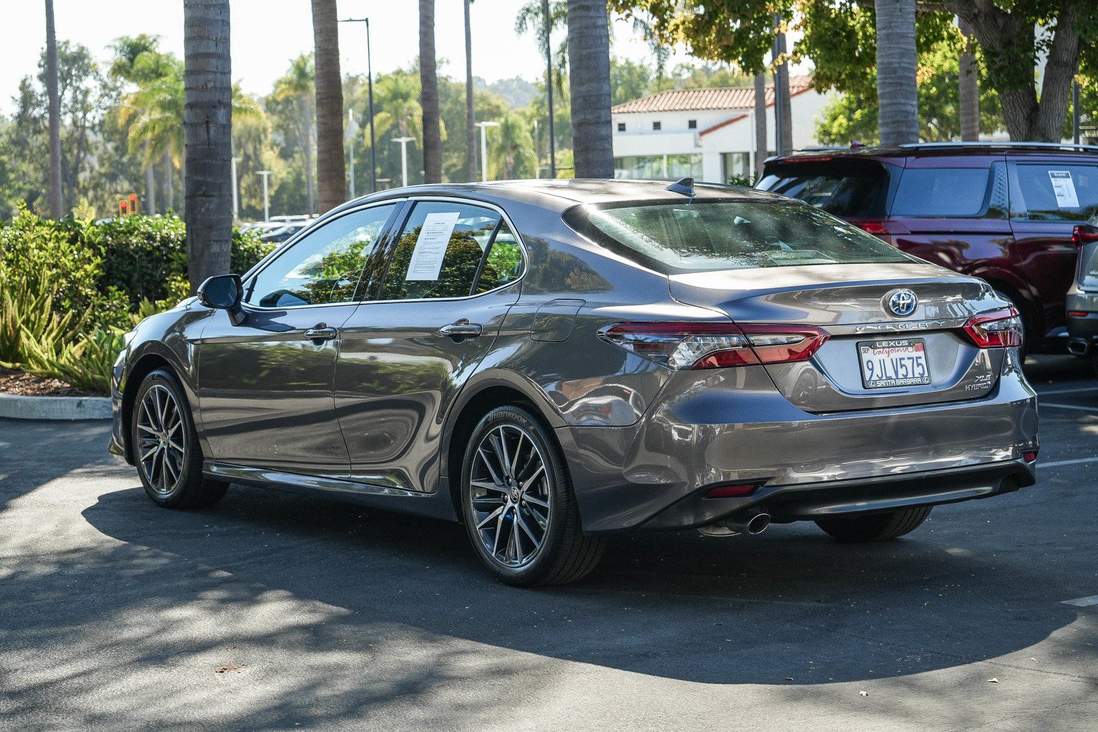 Used 2024 Toyota Camry XLE w/ Navigation Package FWD image 4